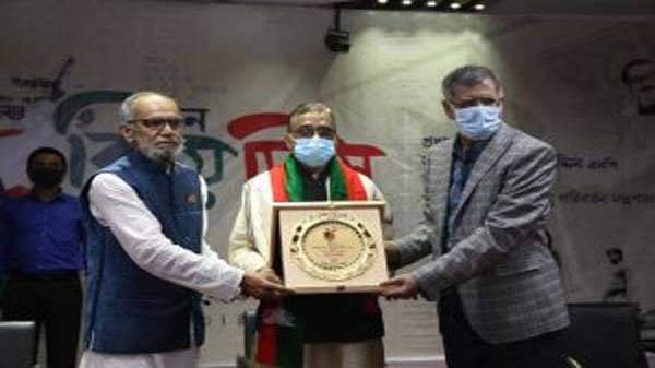 বঙ্গবন্ধুকে জাতির কাছ থেকে সরিয়ে রাখতেই ভাস্কর্য নিয়ে বিতর্ক ; পরিবেশ মন্ত্রী