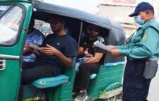 ট্রাফিক পুলিশের অভিযান ৩১টি যানবাহন আটক, মামলা ৪৯