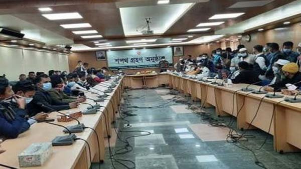 শপথ নিলেন সিলেটের তিন পৌরসভার মেয়র-কাউন্সিলর