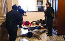 ট্রাম্পের ব্যর্থ অভ্যুত্থান