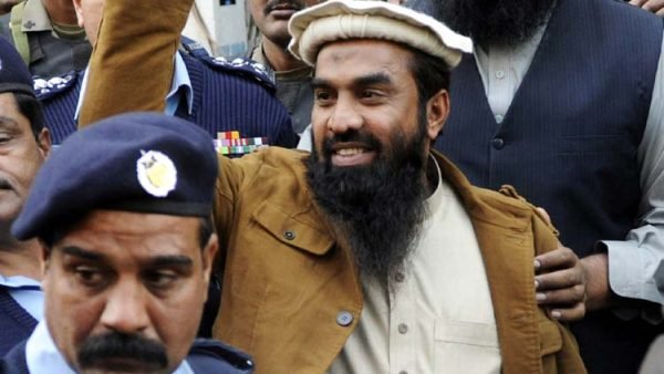 ভারতের মুম্বাইয়ে হামলার আসামী লাখবি পাকিস্তানে গ্রেফতার
