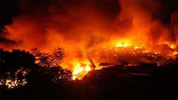 কালিয়াকৈর কলোনীতে আগুন, নিহত ৪, ৪৬ ঘর ভস্মিভূত