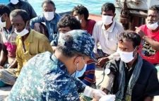 ২২ দিন সাগরে আটকা পড়া ১৮ জেলে উদ্ধার