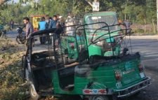 শ্রীমঙ্গলে ফিলিং স্টেশনে আগুন, পুড়ল ৩টি অটোরিকশা