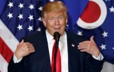 নজিরবিহীন দ্বিতীয়বার অভিশংসিত ট্রাম্প