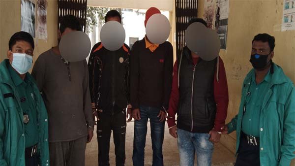 দক্ষিণ সুরমায় পুলিশের অভিযানে আটক চার জুয়ারি