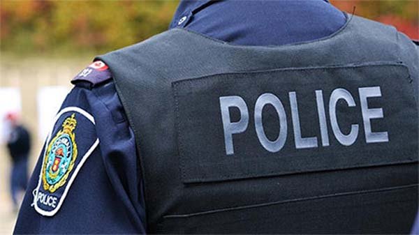 জুয়ার আসর থেকে আটক ৮ পুলিশ সদস্যকে সাময়িক বরখাস্ত