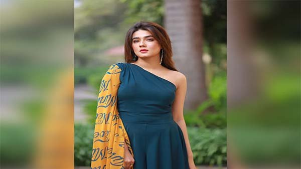 চাপ নিচ্ছেন না মাহি