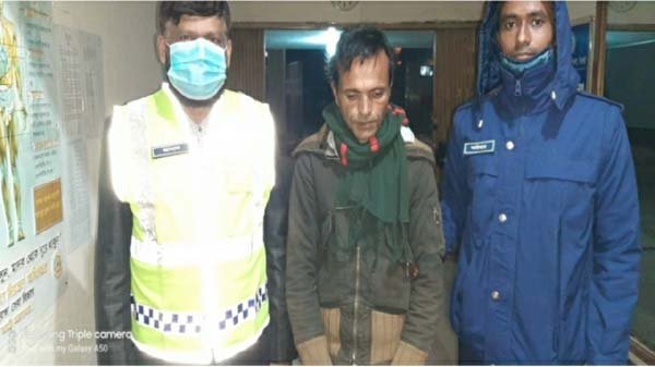 গোলাপগঞ্জে শ্বশুর বাড়ি থেকে ইয়াবা ব্যবসায়ী আটক