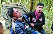 পৌর নির্বাচনেও সহিংসতা, বর্জন