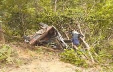 জিপ উল্টে পাহাড়ের খাদে পড়ে ৪ শ্রমিক নিহত