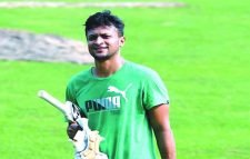 চুলের নতুন স্টাইল নিয়ে অনুশীলনে সাকিব