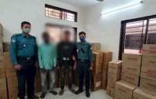 শিববাড়ি থেকে ৩ লাখ টাকার ভারতীয় পণ্যসহ ট্রাক জব্দ