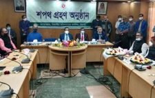 শপথ নিলেন সিলেটের সাত পৌরসভায় বিজয়ীরা