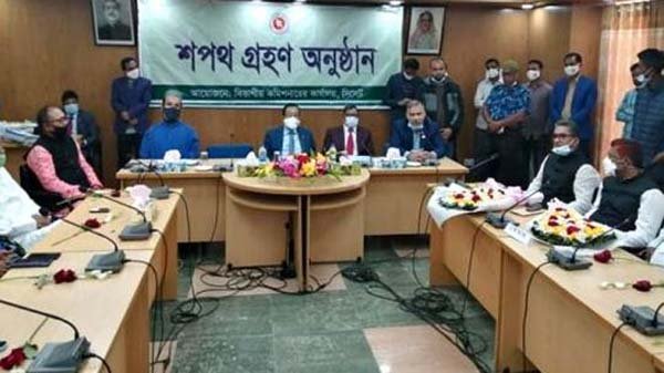 শপথ নিলেন সিলেটের সাত পৌরসভায় বিজয়ীরা