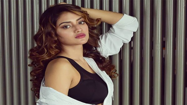 বিচ্ছেদের নোটিশকে ‘ভুয়া এবং ভিত্তিহীন’ বলে উড়িয়ে দিলেন নুসরাত