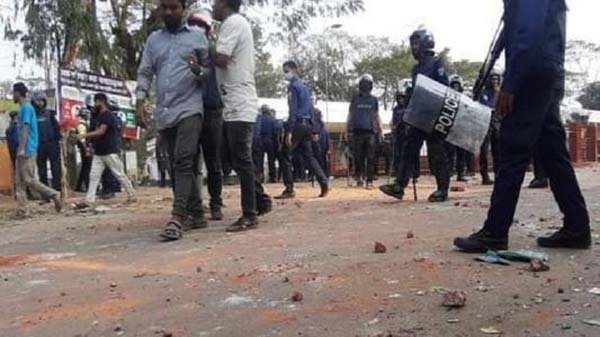 রাজনগরে আ.লীগের দুই গ্রুপের সংঘর্ষ, পুলিশসহ আহত ১৮