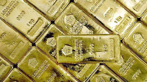 শাহজালাল বিমানবন্দর থেকে সাত কেজি সোনাসহ আটক ৭