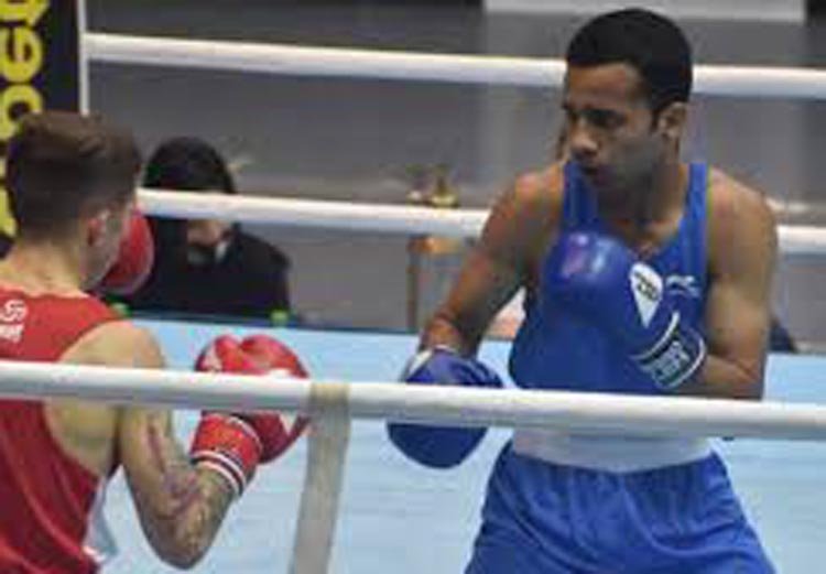 বক্সার দীপক কুমার হারিয়ে দিলেন অলিম্পিক্স সোনাজয়ীকে