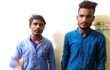 নারীর চিৎকারে এগিয়ে এলো জনতা, দুই ছিনতাইকারী আটক