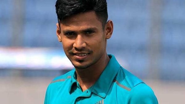দেশের খেলা ফেলে আইপিএলে যাবেন না মুস্তাফিজ