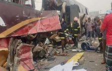 রশিদপুরে এনা-লন্ডন এক্সপ্রেসের মুখোমুখি সংঘর্ষ : আহত অর্ধশতাধিক, নিহত ১১