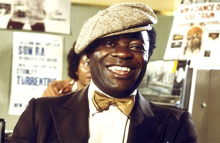 চলে গেলেন হলিউড অভিনেতা ইয়াফেট কট্টো