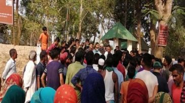 ভারতীয় সীমান্তে খুন, লাশ ফেরত চেয়ে বিক্ষোভ জুড়িতে