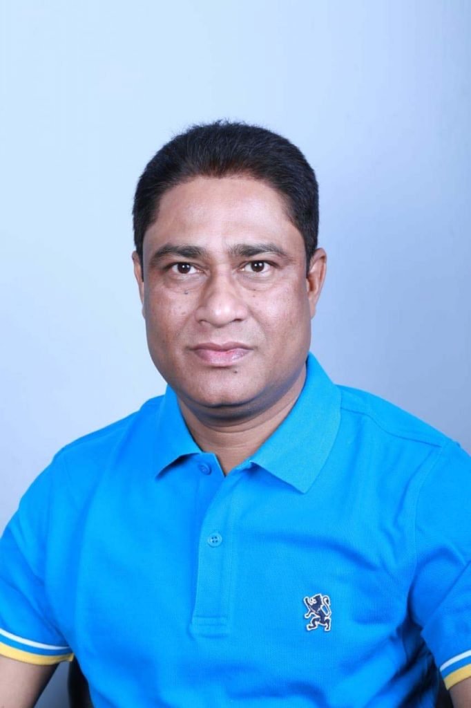 নৌকার মাঝি হতে নেতৃবৃন্দের সহানুভূতি কামনা আজাদের