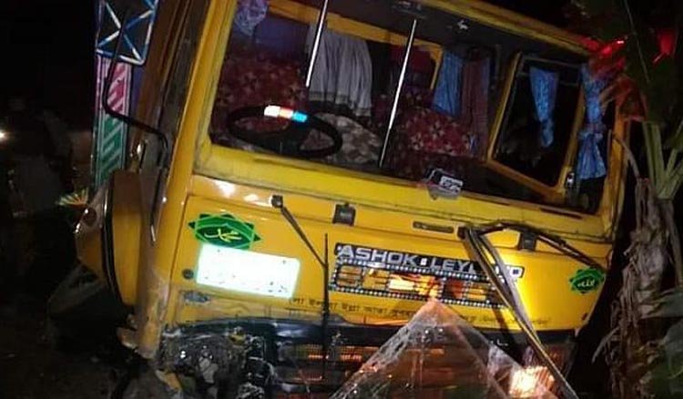 সড়ক দুর্ঘটনায় ইউপি চেয়ারম্যান প্রার্থীসহ নিহত ২