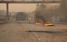 সাইনবোর্ডে হেফাজতের হরতালে সংঘর্ষের ঘটনায় ৬ মামলা