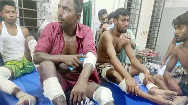 বাগেরহাটে ২ প্রার্থীর সমর্থকদের মধ্যে বন্দুকযুদ্ধ, গুলিবিদ্ধ ১৫