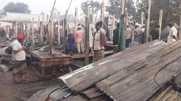 ধর্মপাশায় অগ্নিকাণ্ড, ৫০ লাখ টাকার ক্ষয়ক্ষতি
