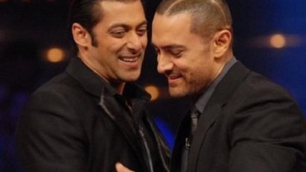 আমিরের আক্রান্তের দিনে ভ্যাকসিন নিলেন সালমান