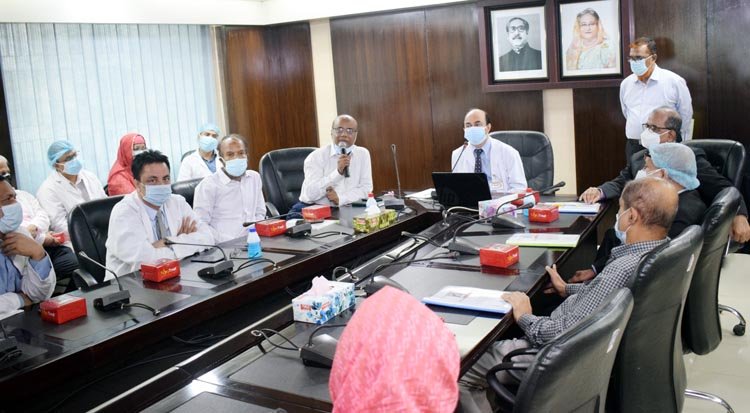 রাগীব-রাবেয়া মেডিকেলে পরিদর্শক দল