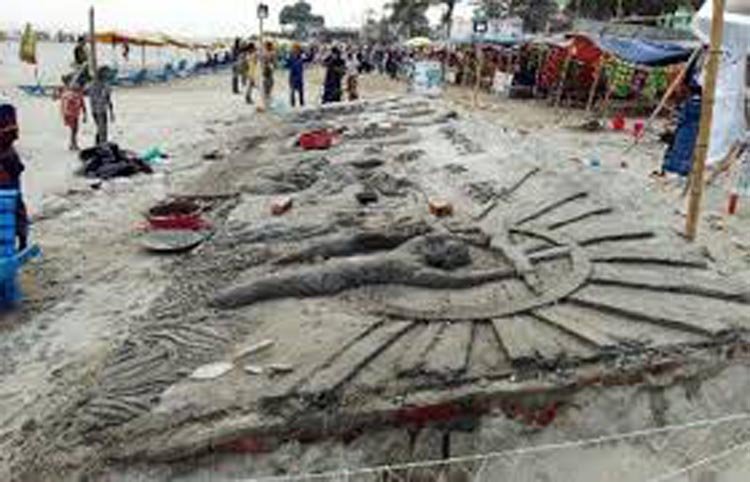 মুজিববর্ষে কুয়াকাটা সৈকতে ১ হাজার বর্গফুটের বালু ভাস্কর্য