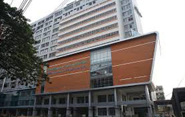 নিজের শরীরে আগুন দেওয়া কর্মচারী মিলন আর নেই