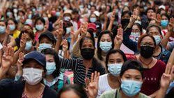 যৌন নিপীড়নের প্রতিবাদে অস্ট্রেলিয়ার রাস্তায় লক্ষাধিক নারী