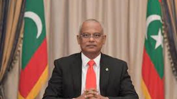 স্মৃতিসৌধে মালদ্বীপের প্রেসিডেন্টের শ্রদ্ধা