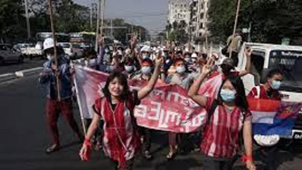 আজও বড় বিক্ষোভের প্রস্তুতি মিয়ানমারে