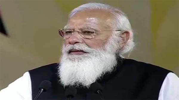 টুইটার ও ফেসবুকজুড়ে হ্যাশট্যাগ দিয়ে ‘রিজাইনমোদি’ পোষ্ট