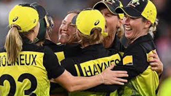 বিশ্বকাপে নারী দলের সংখ্যা বাড়াচ্ছে আইসিসি