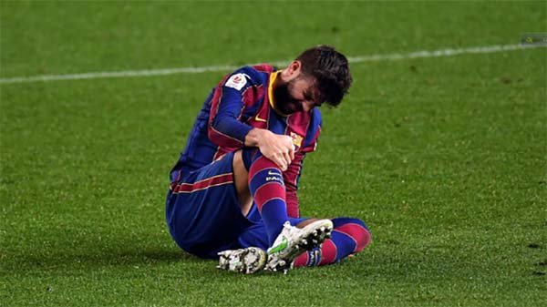 হাঁটুর চোটে মাঠের বাইরে পিকে