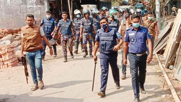 ওসিসহ আহত অর্ধশতাধিক