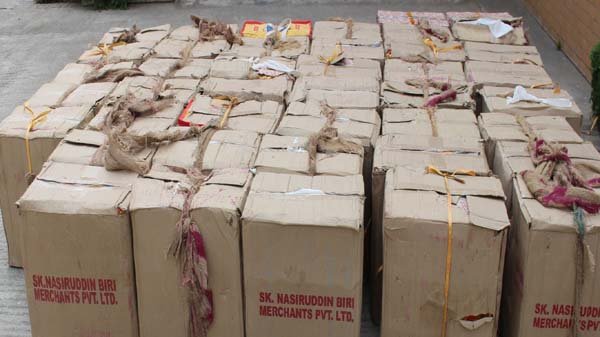 গোলাপগঞ্জ থেকে ভারতীয় বিড়ির চালান আটক