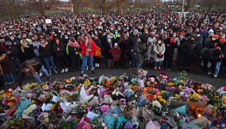 নারী হত্যার অভিযোগে লন্ডনে পুলিশের বিরুদ্ধে বিক্ষোভ