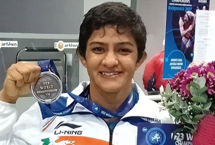 প্রতিযোগিতার  হেরে আত্মঘাতী কুস্তিগীর রীতিকা ফোগত