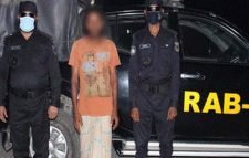 পাঠানটুলা থেকে অস্ত্রসহ যুবক আটক