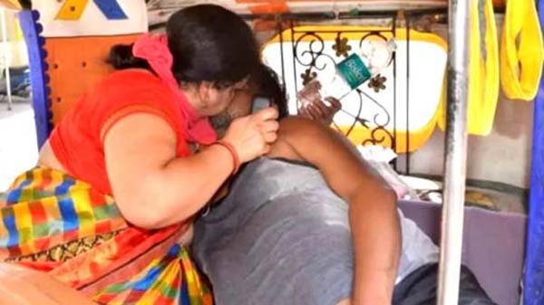 মুখে মুখ রেখে শ্বাস দিয়েও বাঁচানো গেল না স্বামীকে