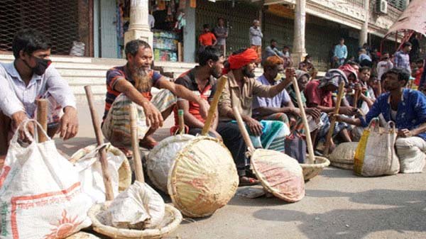 কর্মহীনদের সহায়তায় ৫৭২ কোটি টাকা বরাদ্দ
